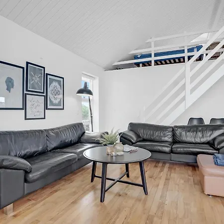 3 Bedroom Gorgeous In *